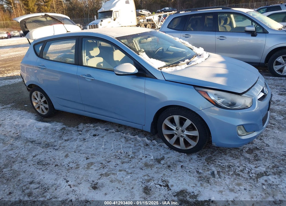 2013 HYUNDAI ACCENT SE VIN: KMHCU5AE0DU091290