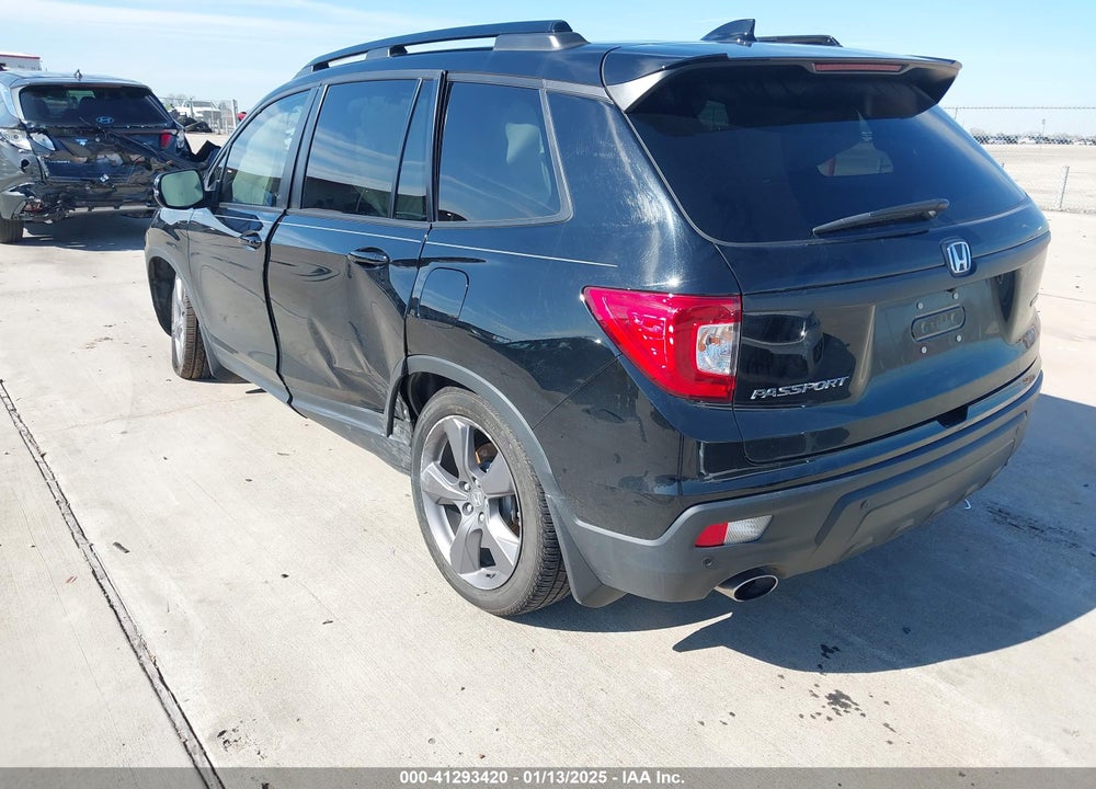 2021 HONDA PASSPORT VIN: 5FNYF7H92MB003874