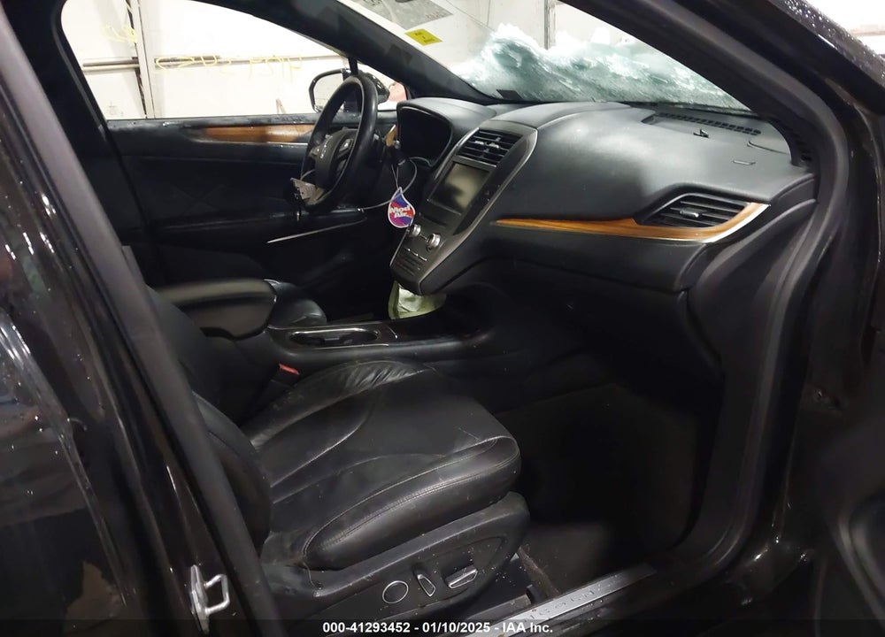 2015 LINCOLN MKC VIN: 5LMCJ2A99FUJ01180