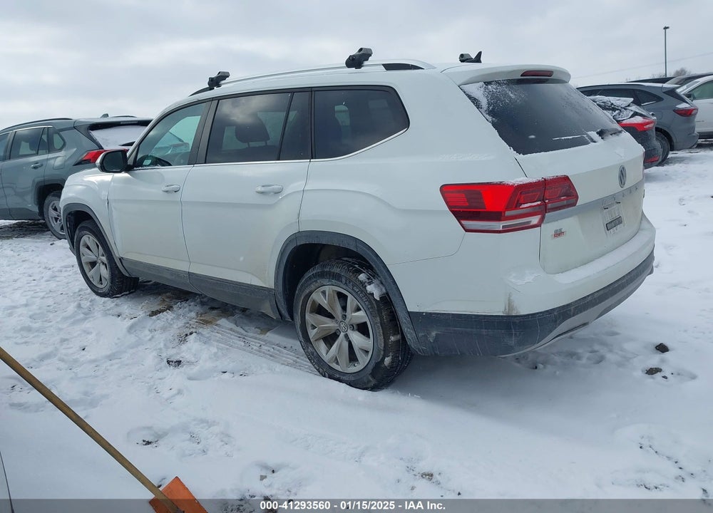 2018 VOLKSWAGEN ATLAS VIN: 1V2LR2CA9JC543185