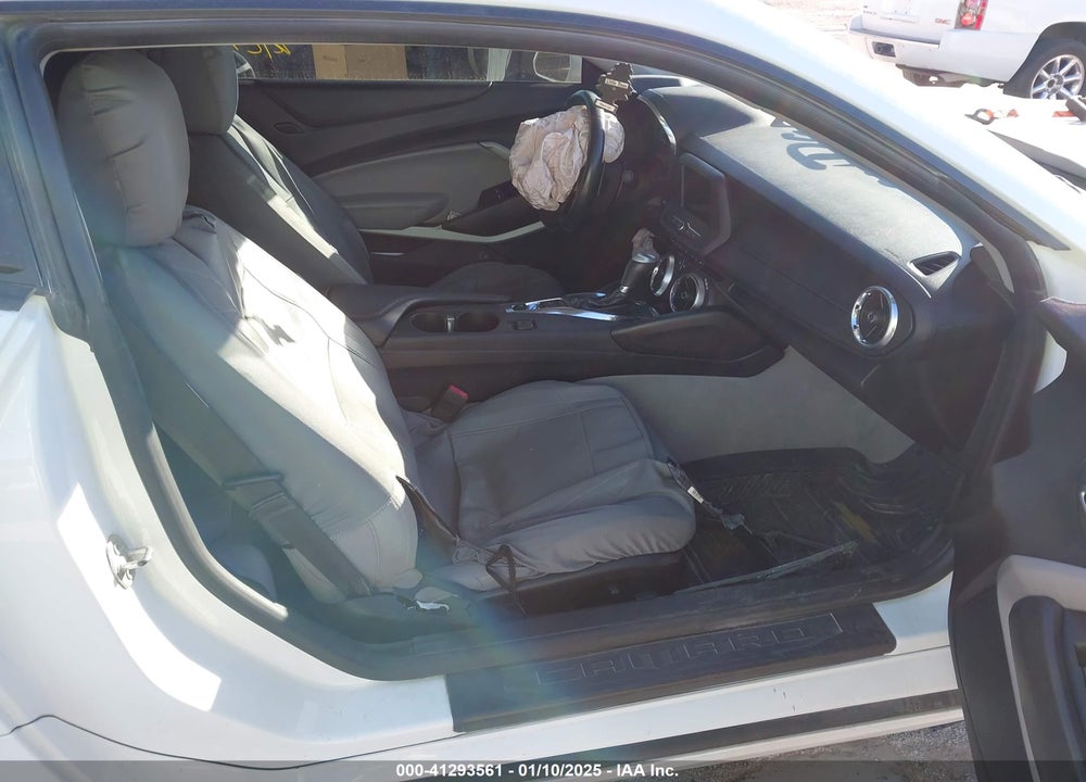 2020 CHEVROLET CAMARO VIN: 1G1FB1RX1L0104908