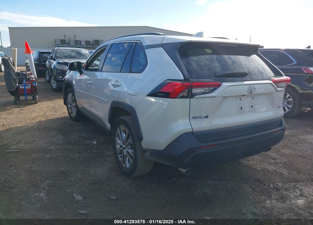2021 TOYOTA RAV4 VIN: 2T3C1RFVXMW141256