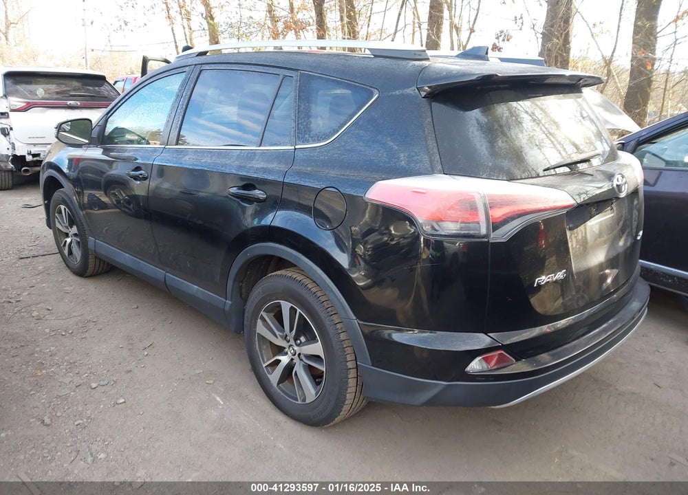 2016 TOYOTA RAV4 XLE VIN: 2T3RFREV2GW482376