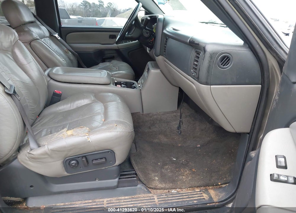 2002 CHEVROLET TAHOE LT VIN: 1GNEK13Z02J181508