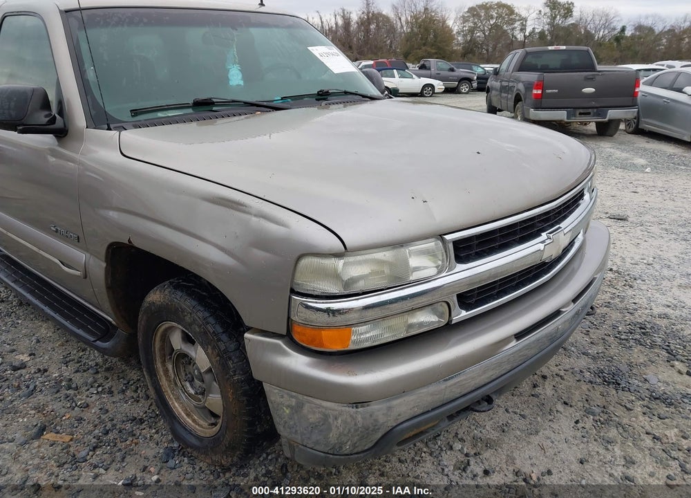 2002 CHEVROLET TAHOE LT VIN: 1GNEK13Z02J181508