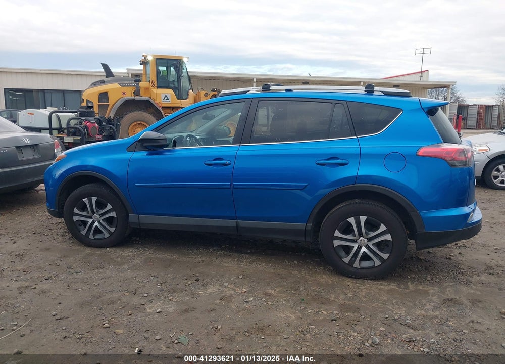2018 TOYOTA RAV4 LE VIN: JTMZFREV5JJ193742