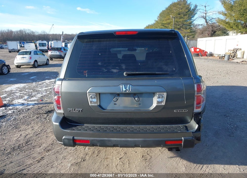 2007 HONDA PILOT VIN: 2HKYF18197H504905