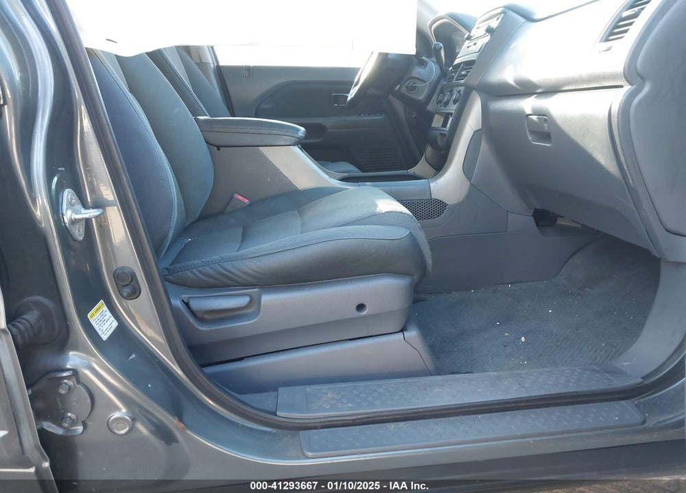 2007 HONDA PILOT VIN: 2HKYF18197H504905