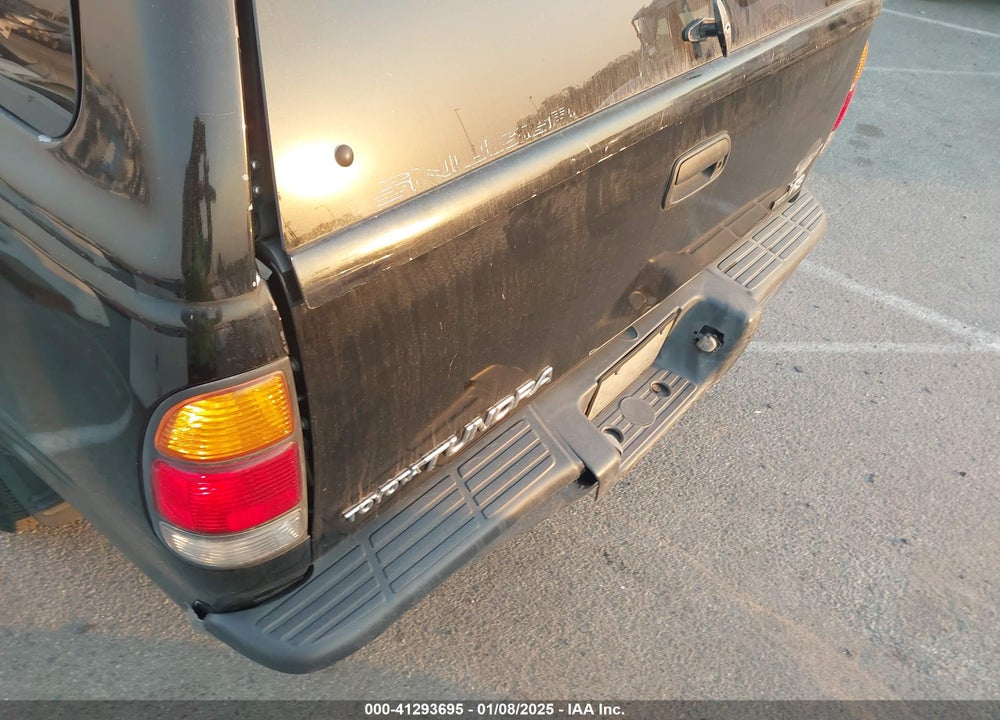 2003 TOYOTA TUNDRA SR5 V8 VIN: 5TBRT341X3S402881