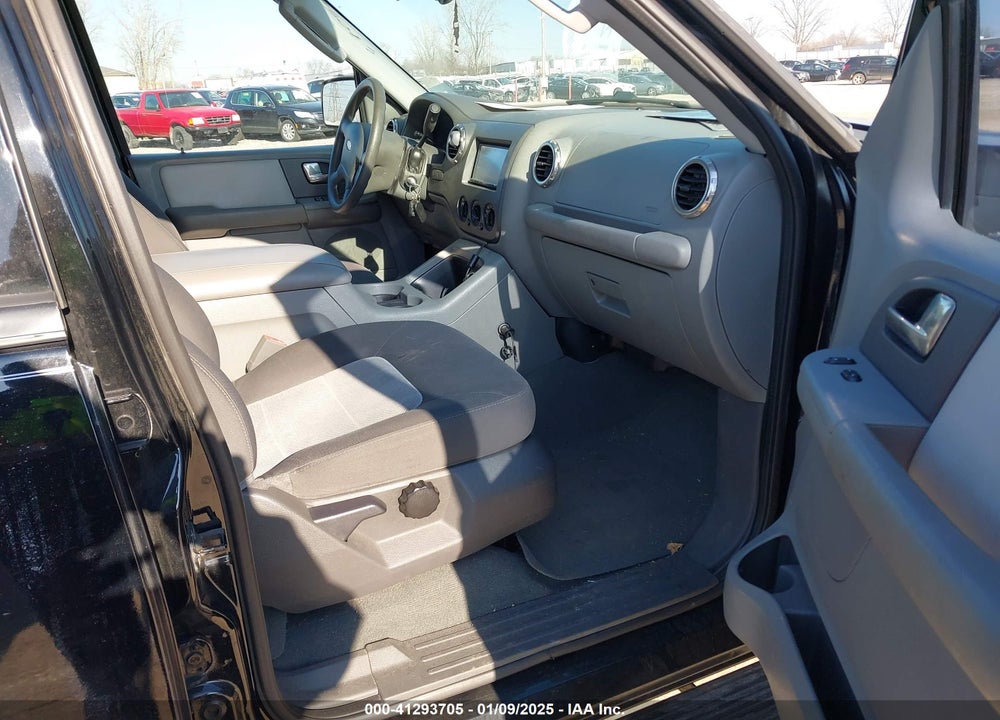 2004 FORD EXPEDITION XLT VIN: 1FMRU15W94LB29630