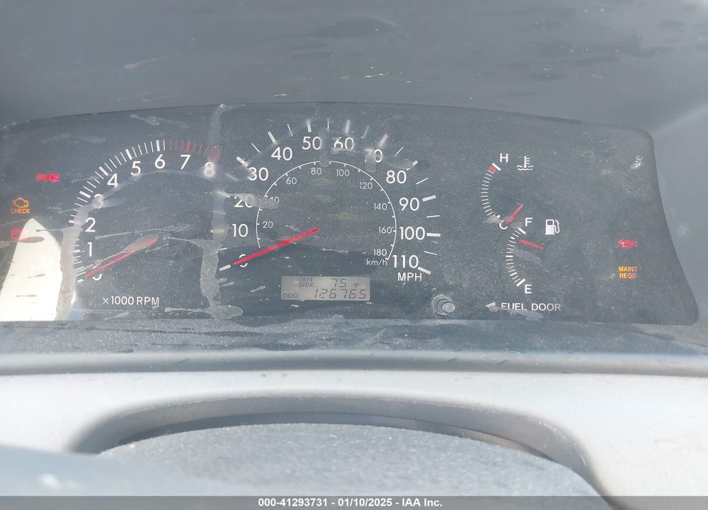 2005 TOYOTA COROLLA LE VIN: 1NXBR32EX5Z538483