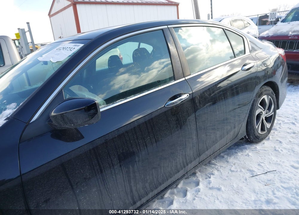 2017 HONDA ACCORD VIN: 1HGCR2F39HA257942
