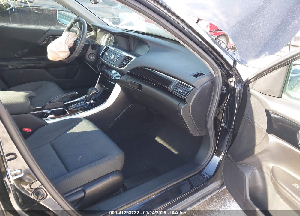 2017 HONDA ACCORD VIN: 1HGCR2F39HA257942