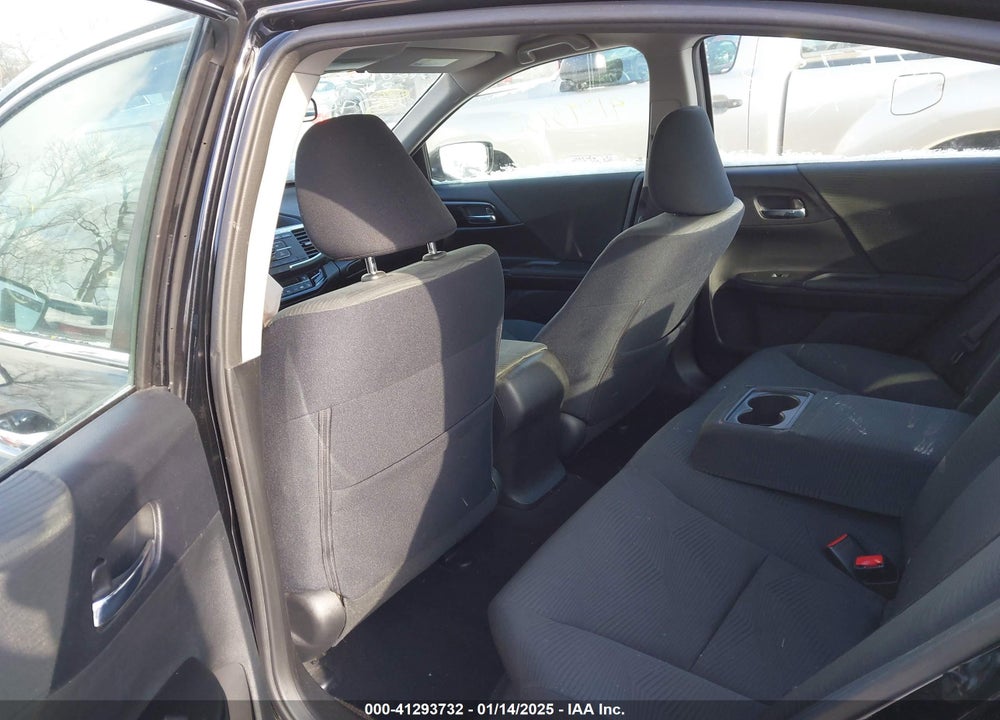 2017 HONDA ACCORD VIN: 1HGCR2F39HA257942