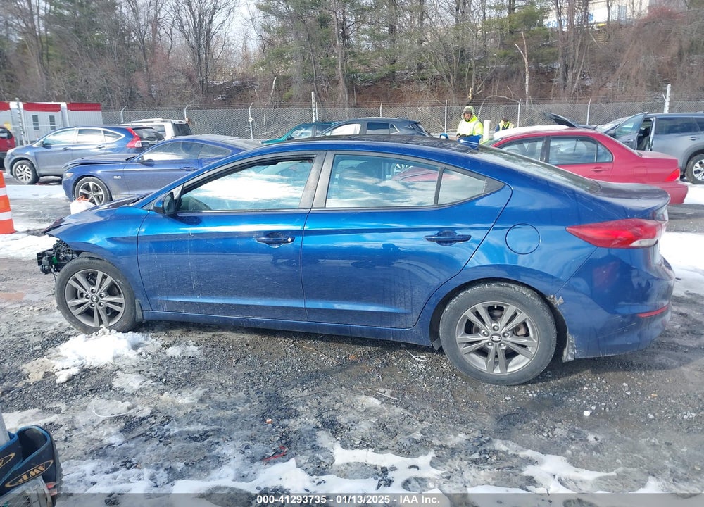 2018 HYUNDAI ELANTRA VIN: 5NPD84LF4JH344811