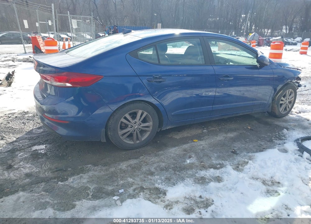2018 HYUNDAI ELANTRA VIN: 5NPD84LF4JH344811