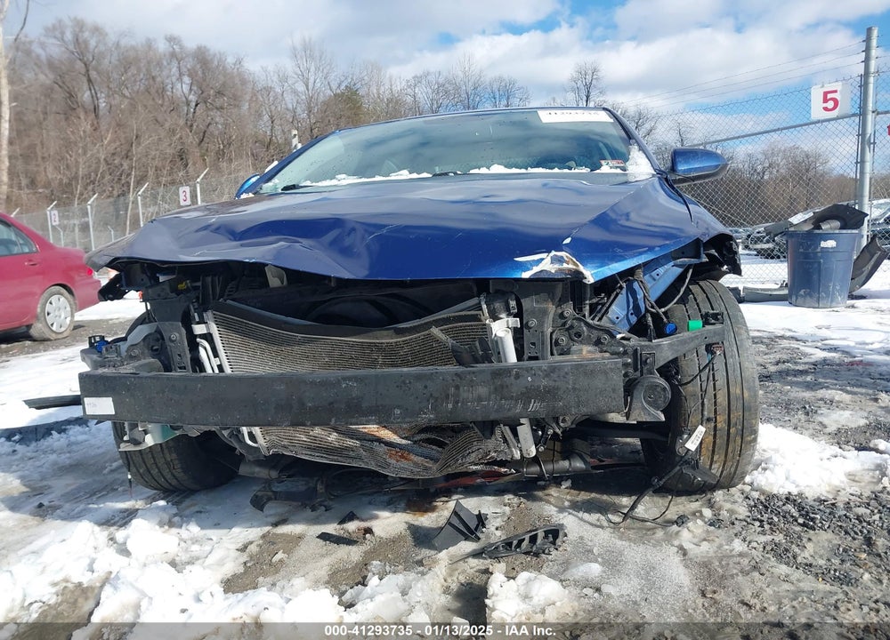 2018 HYUNDAI ELANTRA VIN: 5NPD84LF4JH344811