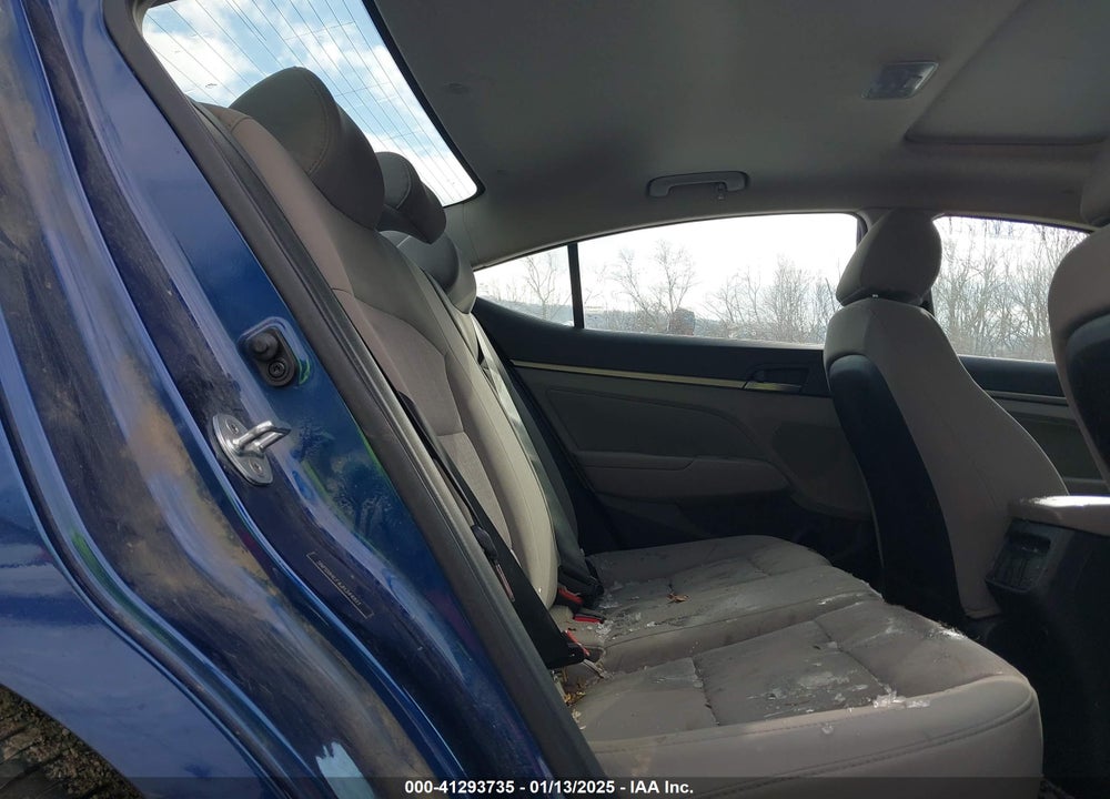 2018 HYUNDAI ELANTRA VIN: 5NPD84LF4JH344811