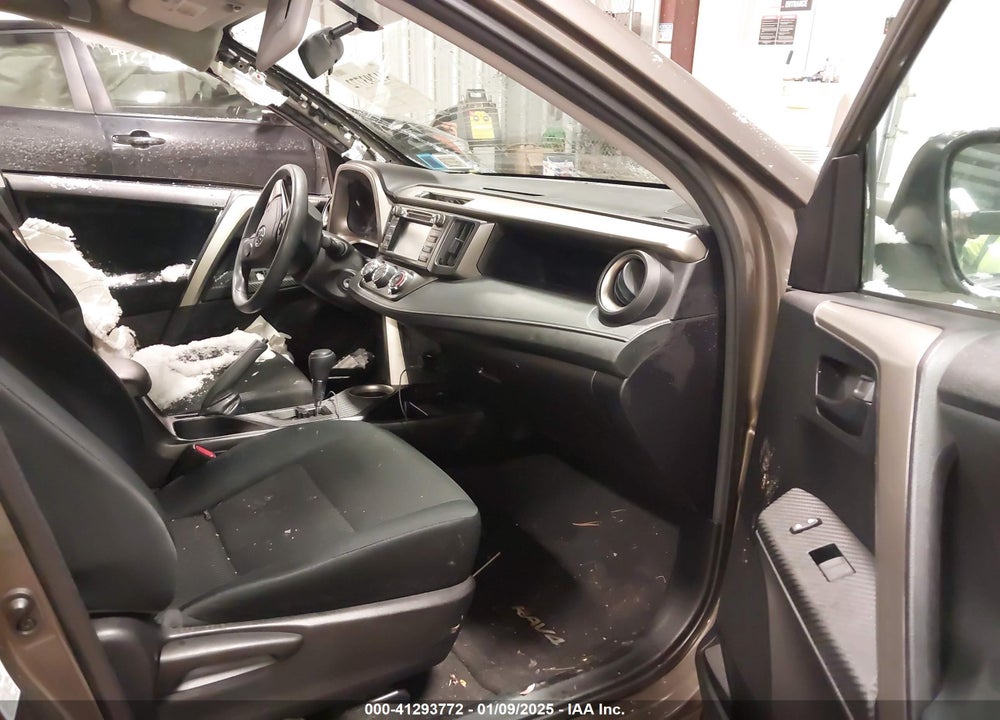 2015 TOYOTA RAV4 LE VIN: 2T3BFREV1FW339399