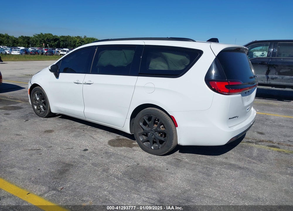 2023 CHRYSLER PACIFICA TOURING L VIN: 2C4RC1BG5PR512545