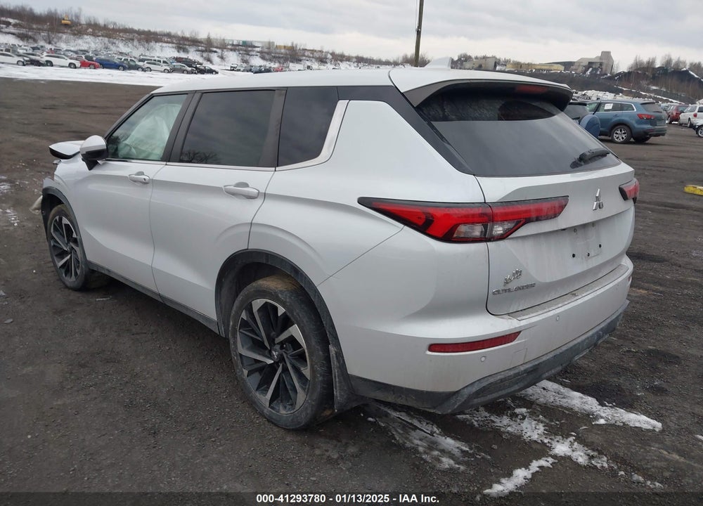 2022 MITSUBISHI OUTLANDER VIN: JA4J4TA88NZ019682