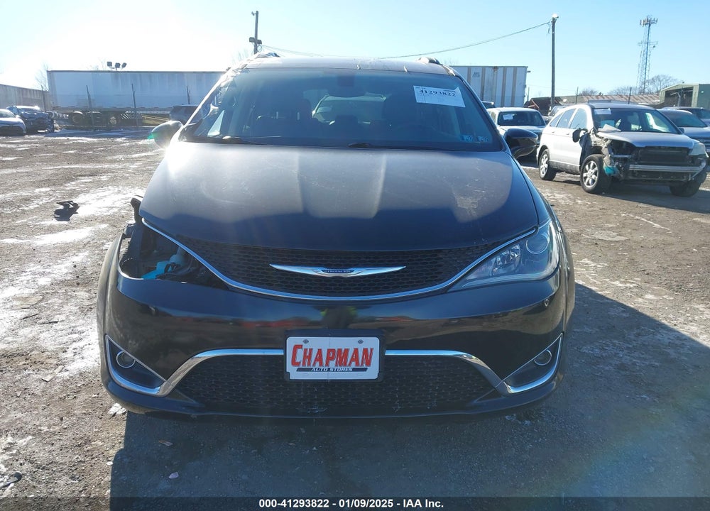 2017 CHRYSLER PACIFICA TOURING L VIN: 2C4RC1BG1HR541607