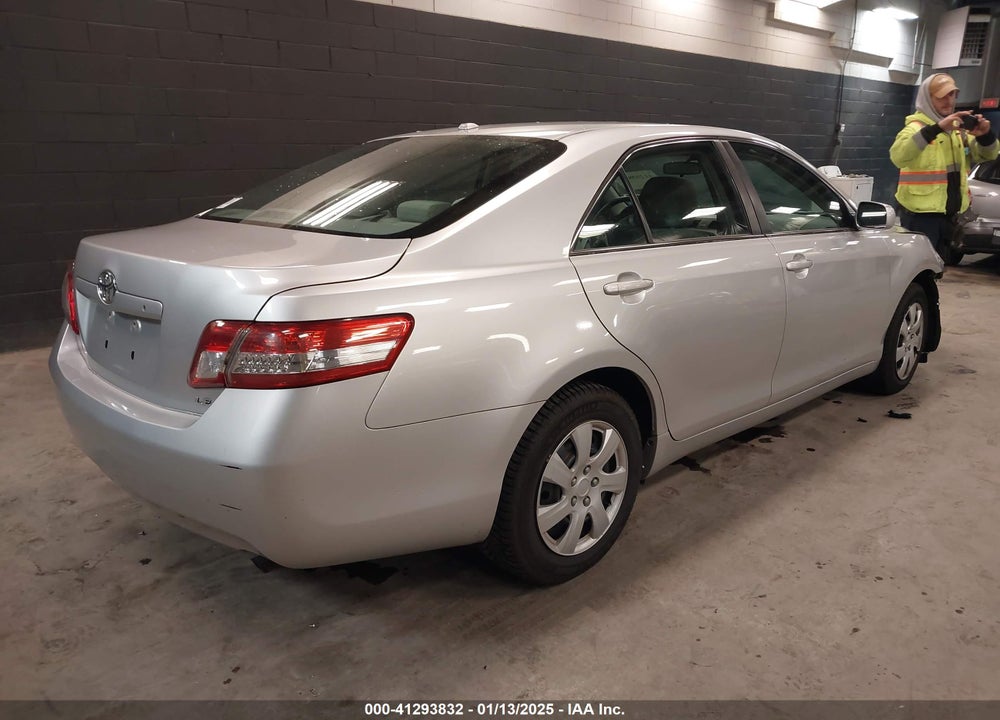 2011 TOYOTA CAMRY LE VIN: 4T1BF3EK5BU186371