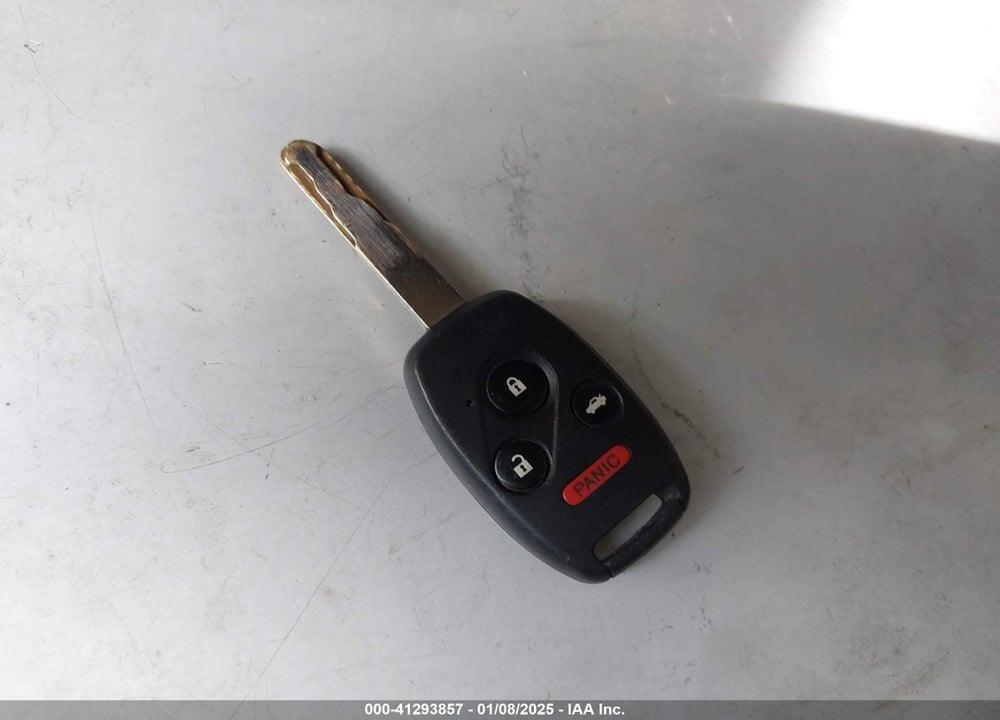 2009 HONDA ACCORD VIN: JHMCP268X9C000745
