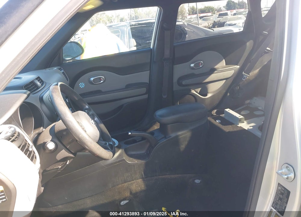 2014 KIA SOUL VIN: KNDJN2A24E7742532