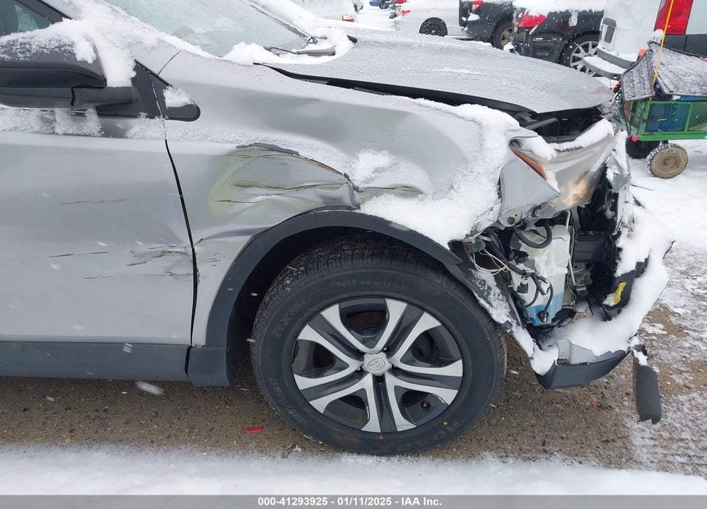 2016 TOYOTA RAV4 LE VIN: 2T3BFREV2GW425533