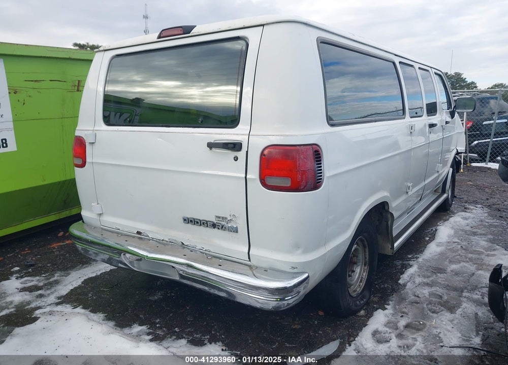 1994 DODGE RAM WAGON VIN: 2B5WB35Y7RK171952