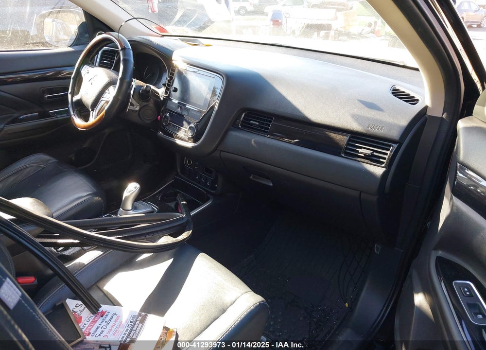 2018 MITSUBISHI OUTLANDER PHEV GT VIN: JA4J24A56JZ040509