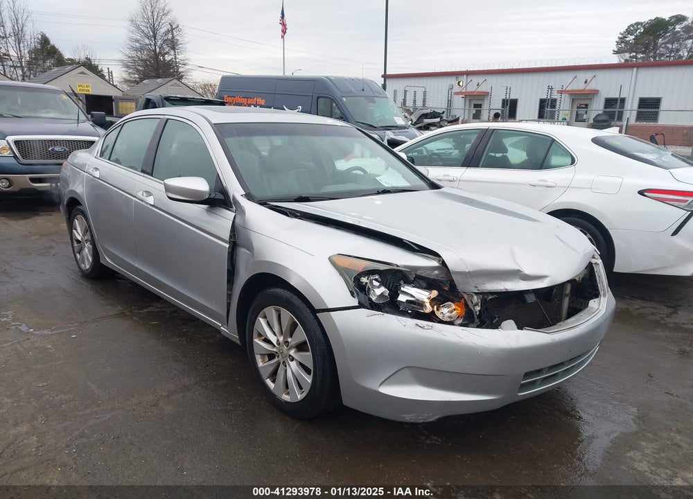2008 HONDA ACCORD VIN: 1HGCP26878A027401