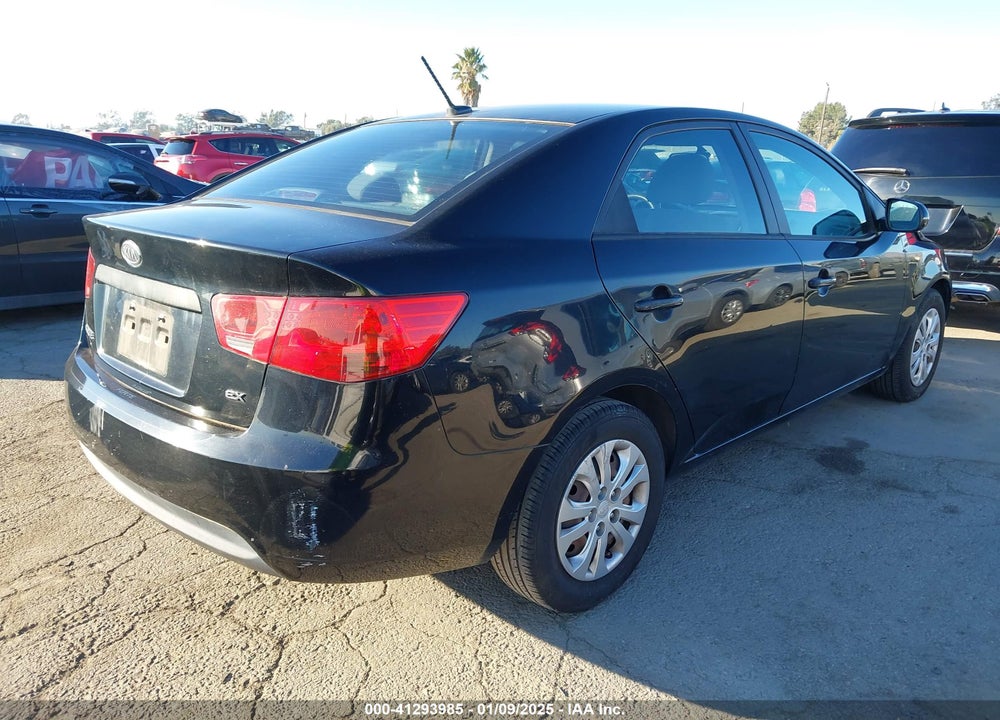 2011 KIA FORTE VIN: KNAFU4A29B5354060