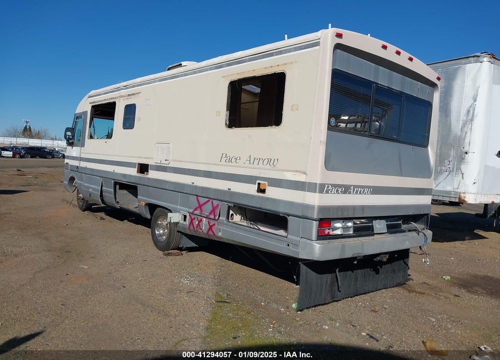 1991 PACE ARROW F530 VIN: 3FCMF53G1MJA00292