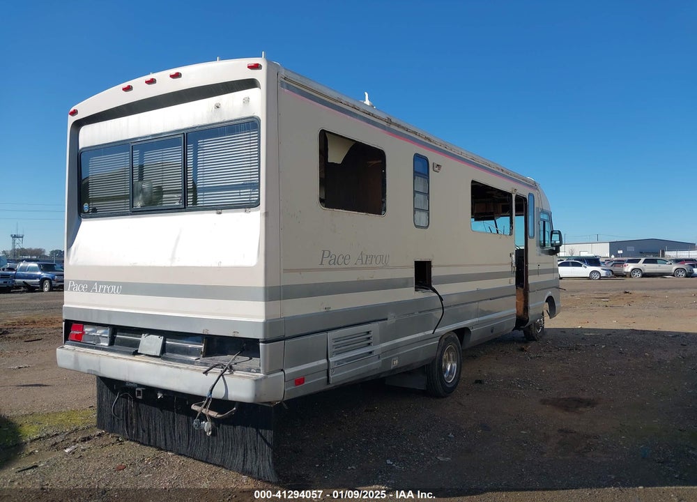 1991 PACE ARROW F530 VIN: 3FCMF53G1MJA00292