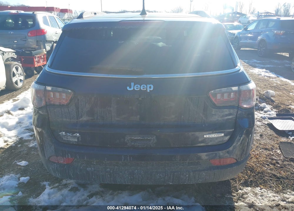 2018 JEEP COMPASS LATITUDE 4X4 VIN: 3C4NJDBB2JT433994