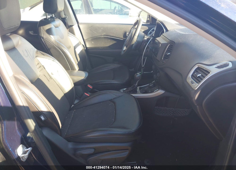 2018 JEEP COMPASS LATITUDE 4X4 VIN: 3C4NJDBB2JT433994