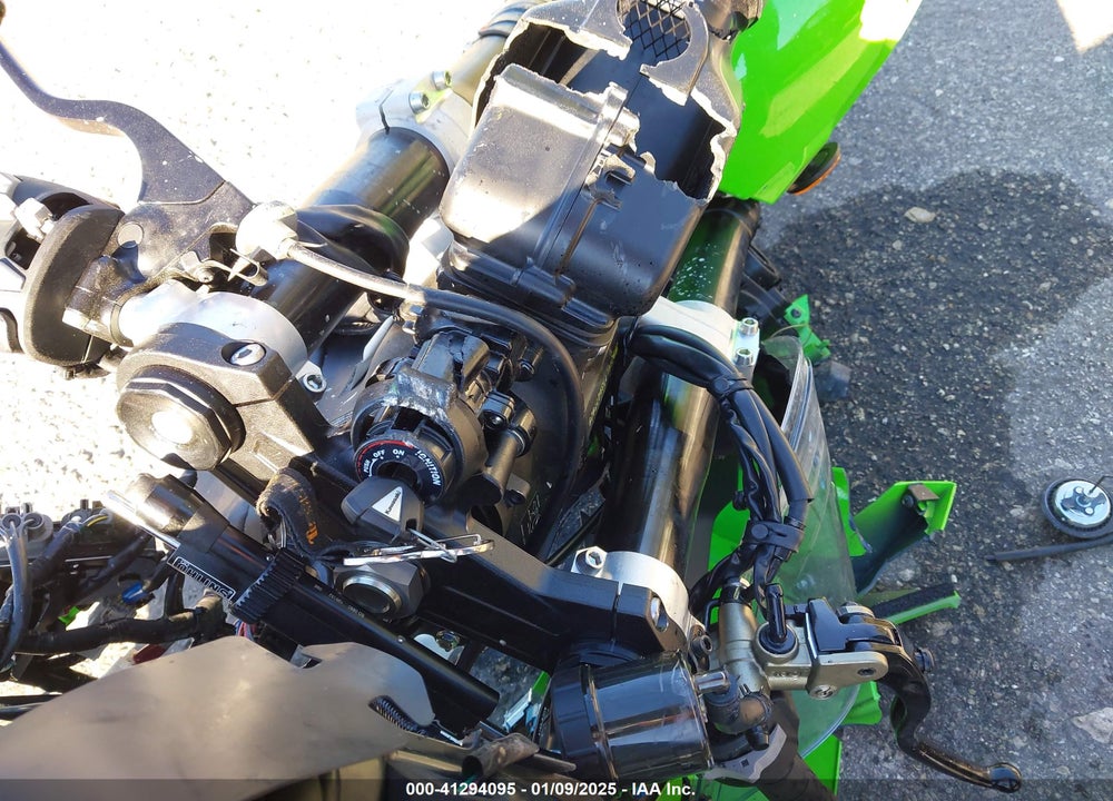 2025 KAWASAKI ZX1002 L VIN: JKBZXVL11SA017929