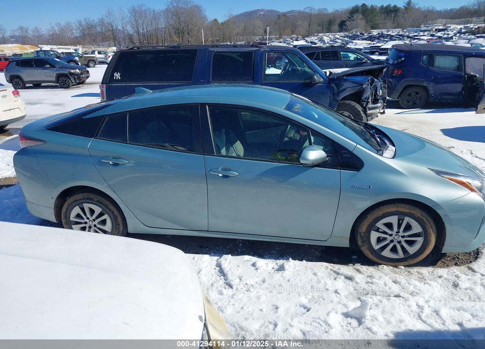 2018 TOYOTA PRIUS VIN: JTDKBRFU7J3063016