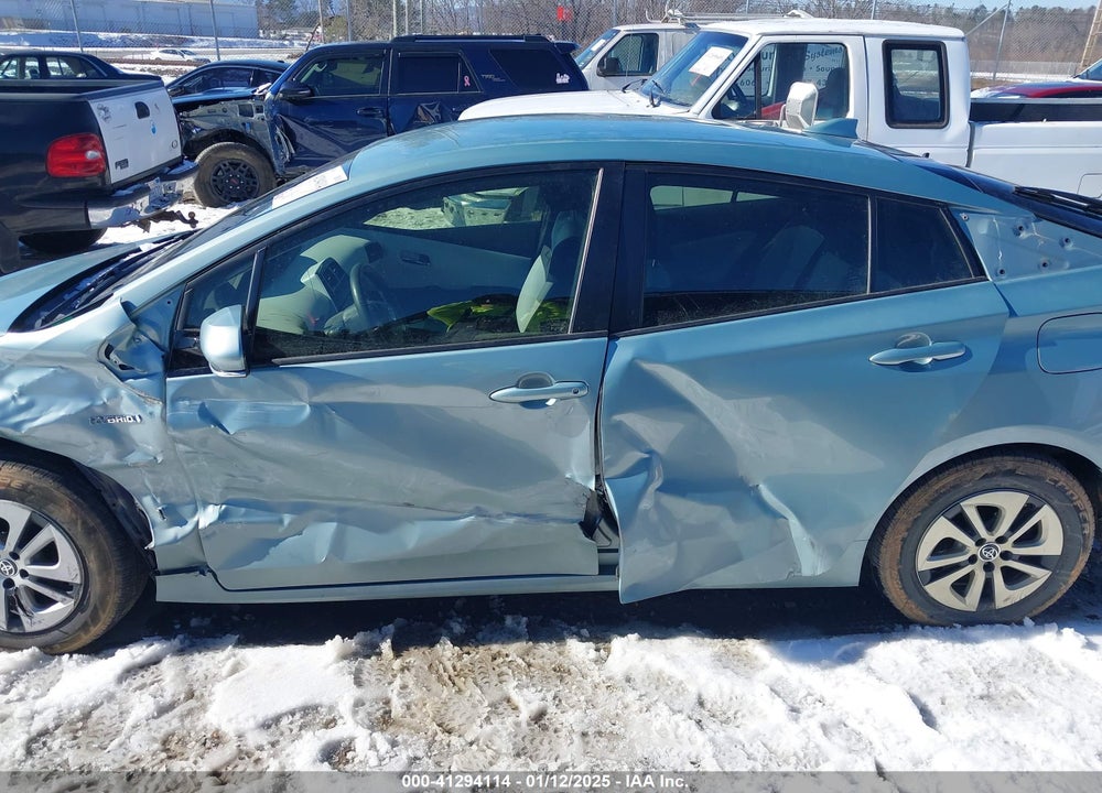 2018 TOYOTA PRIUS VIN: JTDKBRFU7J3063016