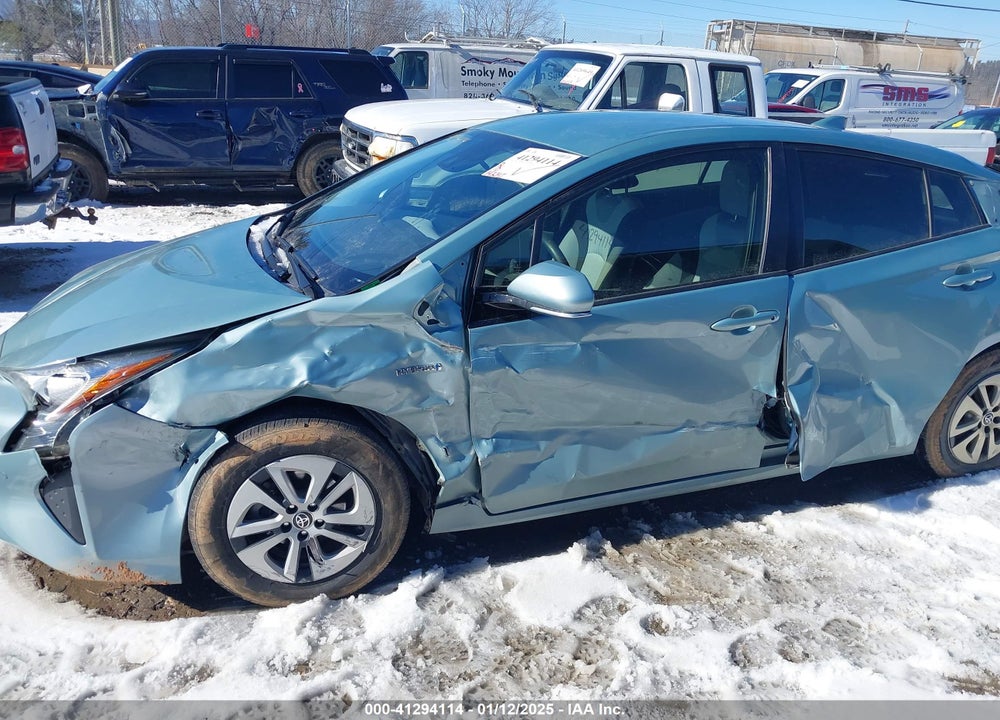 2018 TOYOTA PRIUS VIN: JTDKBRFU7J3063016