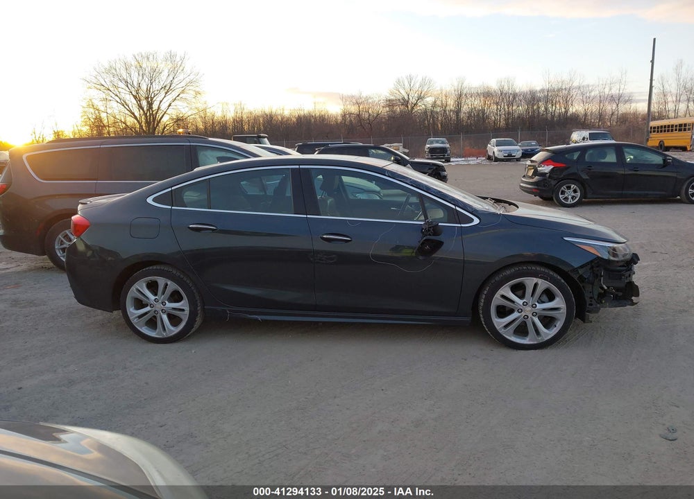 2017 CHEVROLET CRUZE VIN: 1G1BF5SM3H7195527
