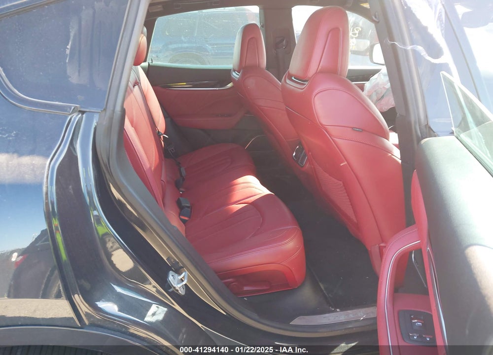 2022 MASERATI LEVANTE MODENA S VIN: ZN661ZUM0NX400467