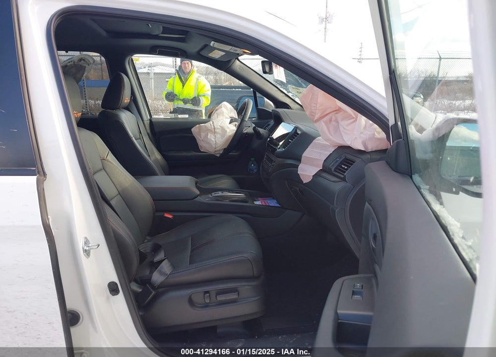 2024 HONDA PASSPORT TRAILSPORT VIN: 5FNYF8H67RB002884