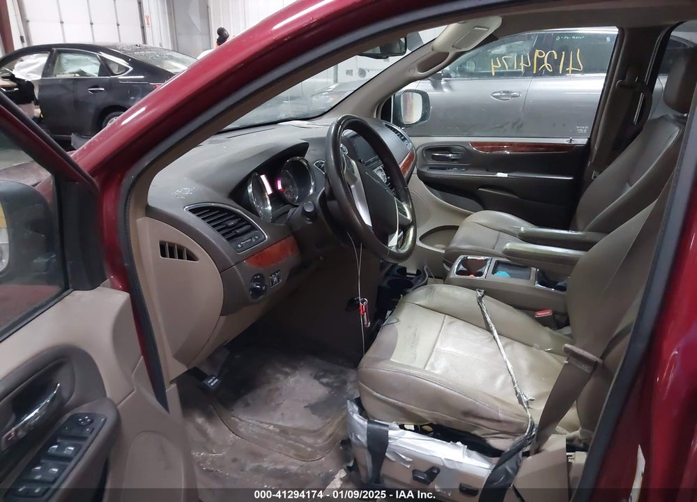 2014 CHRYSLER TOWN & COUNTRY TOURING VIN: 2C4RC1BG9ER326195