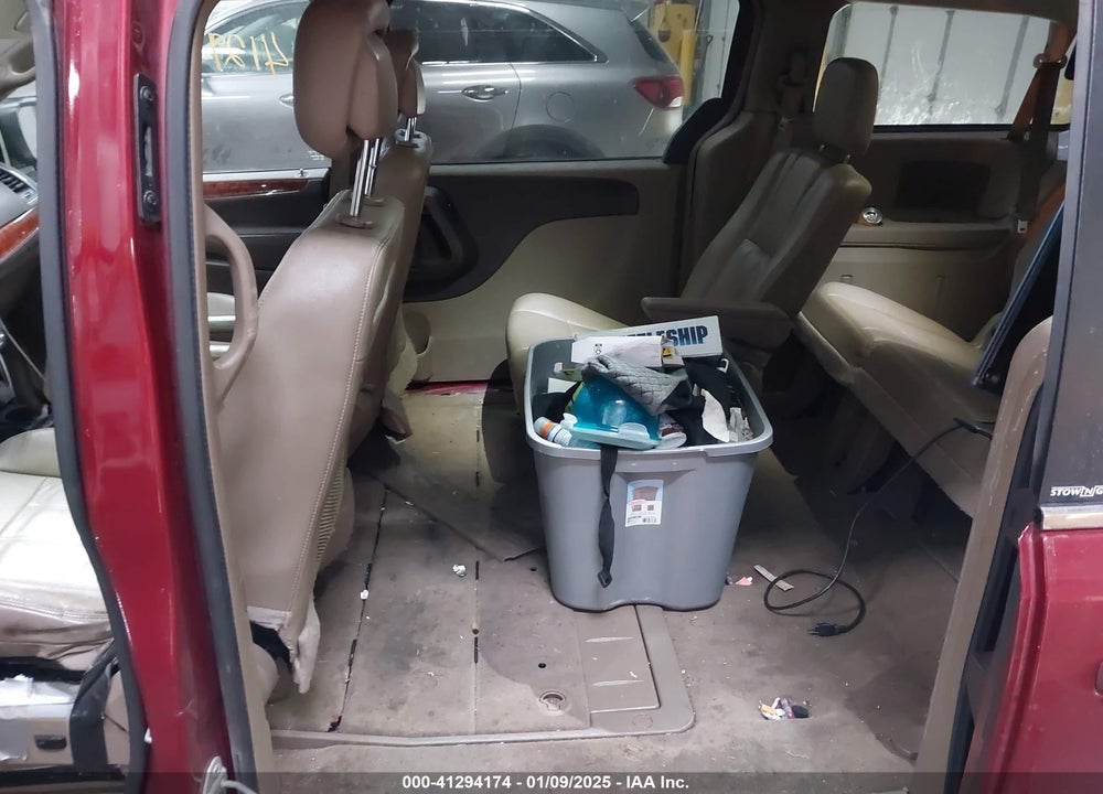 2014 CHRYSLER TOWN & COUNTRY TOURING VIN: 2C4RC1BG9ER326195