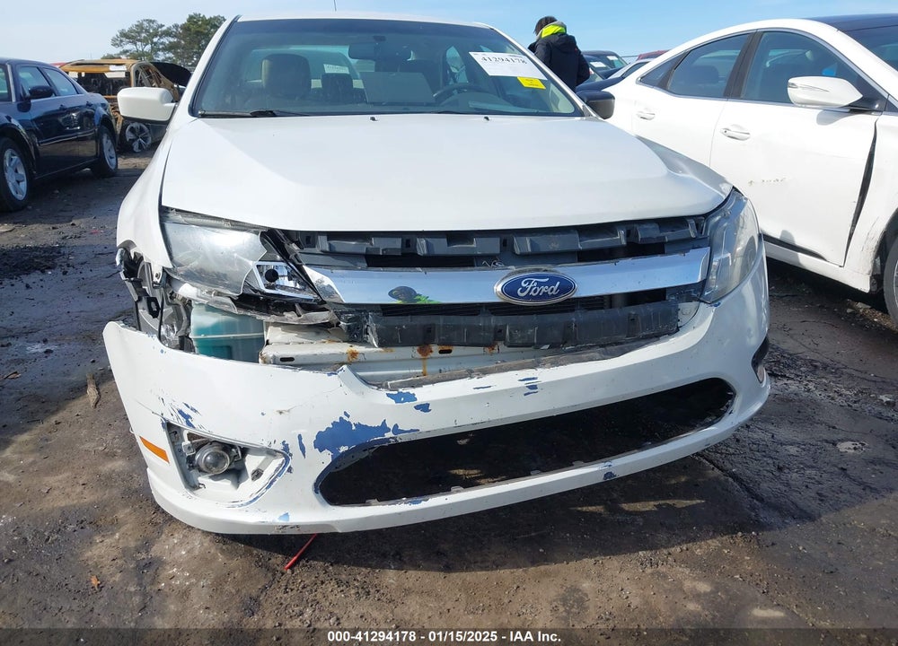 2011 FORD FUSION VIN: 3FAHP0JA2BR263153