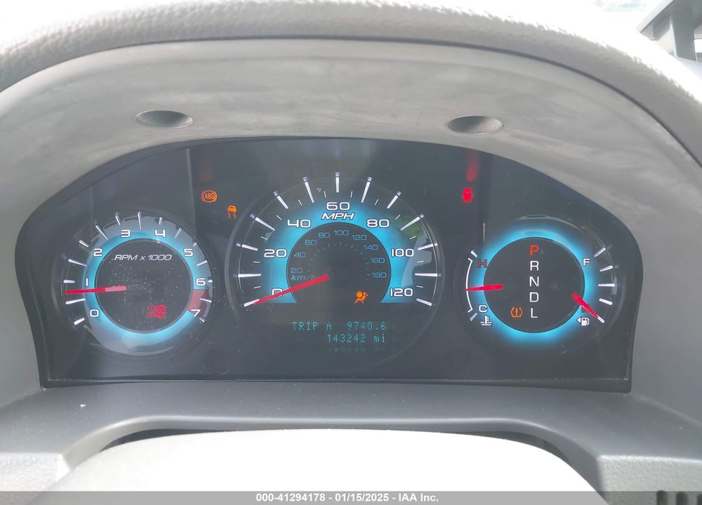 2011 FORD FUSION VIN: 3FAHP0JA2BR263153