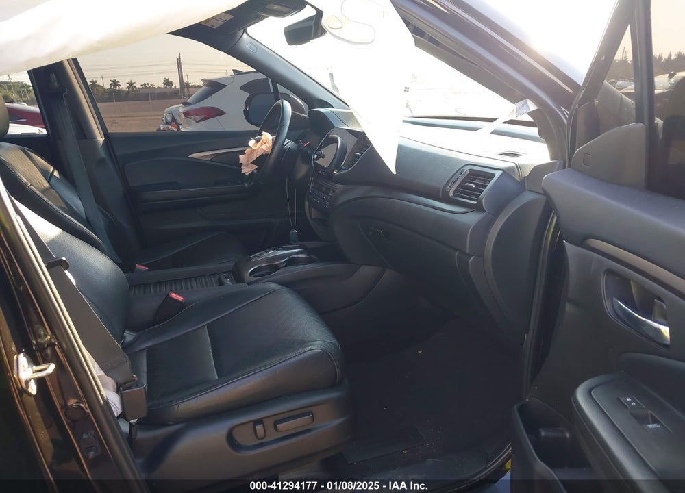 2020 HONDA PASSPORT 2WD EX-L VIN: 5FNYF7H54LB002057